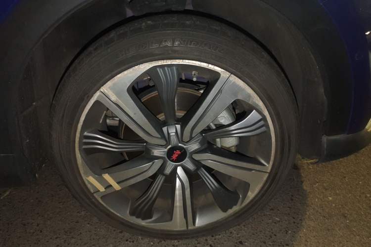 Used Roewe MARVEL X 2018 Rear-Drive Model Right Front Wheel Hub