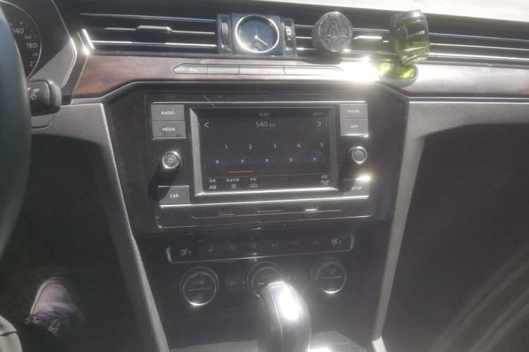 Used Volkswagen Magotan 2018 Facelift 330TSI DSG Luxury Model
