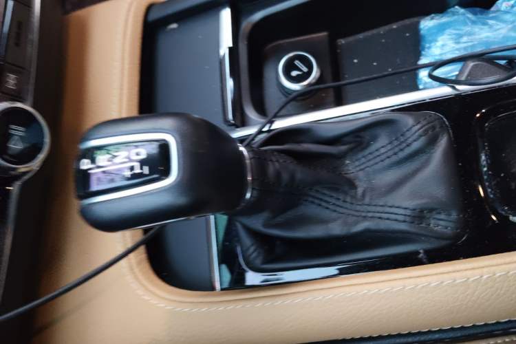 Used Volvo V90 2017 Cross Country T5 AWD Smart Range Edition