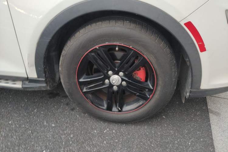 Used GAC Trumpchi GS5 2014 2.0L Automatic Two-Wheel Drive Deluxe Edition Right Front Wheel Hub