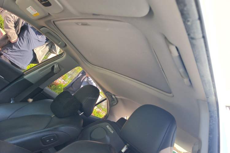 Used Toyota Camry 2019 2.0G Luxury Edition China VI Standard Headliner