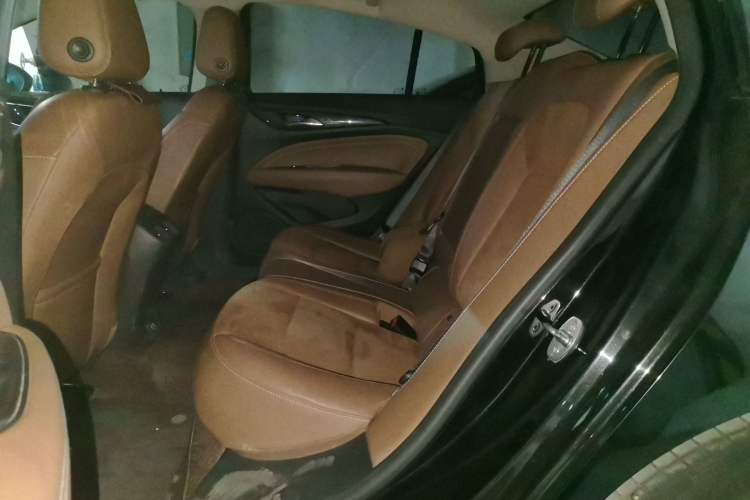 Used Buick Regal 2019 20T Elite Version China VI Standard Left Rear Seat