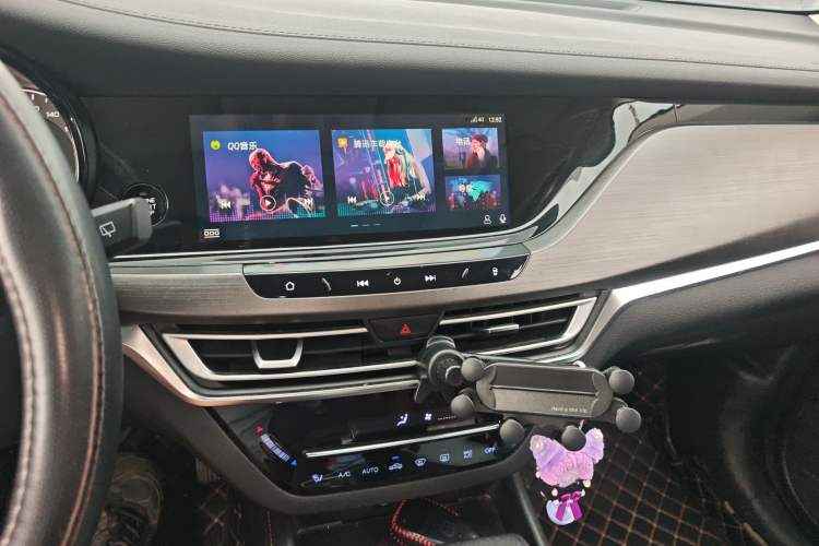 Used CHANGAN CS35PLUS 2019 1.4T DCT Chuanlian Blue Whale Edition Audio And AC Panel