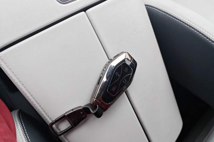 Used ARCFOX Alpha S5 2024 708MAX 200kW