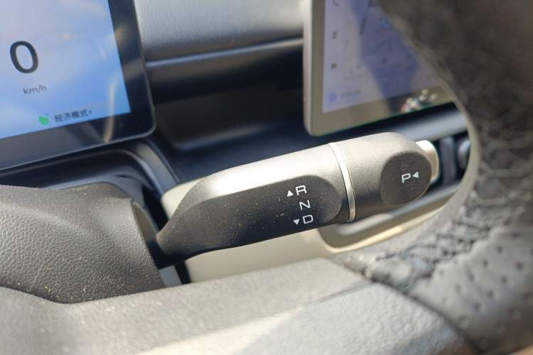 Used Wuling Bingo PLUS 2024 330 km Range Five-Seater Version
