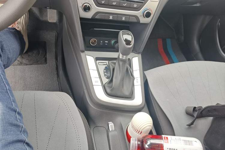 Used Hyundai Elantra (6th Generation / Lingdong) 2016 1.6L Automatic ZhiXuan – Elite Version
