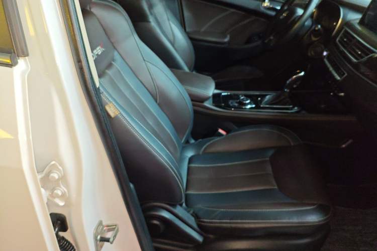 Used Dongfeng Fengon 580 2018 1.5T CVT Luxury Model Right Front Seat