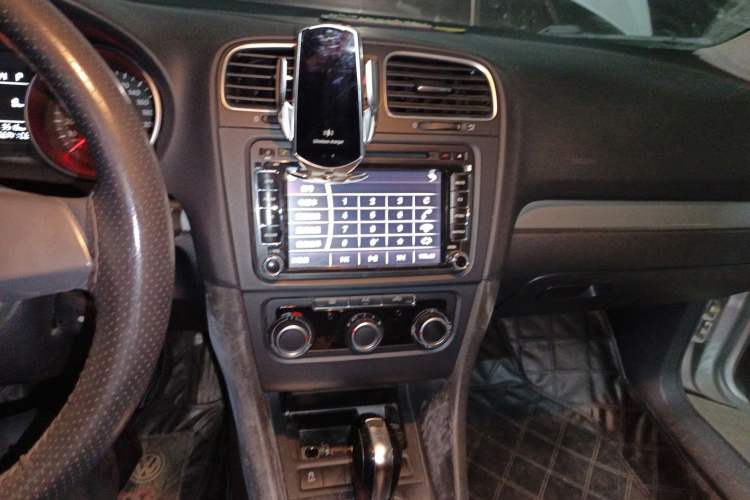 Used Volkswagen Golf 2012 1.6L Automatic Fashion Model
