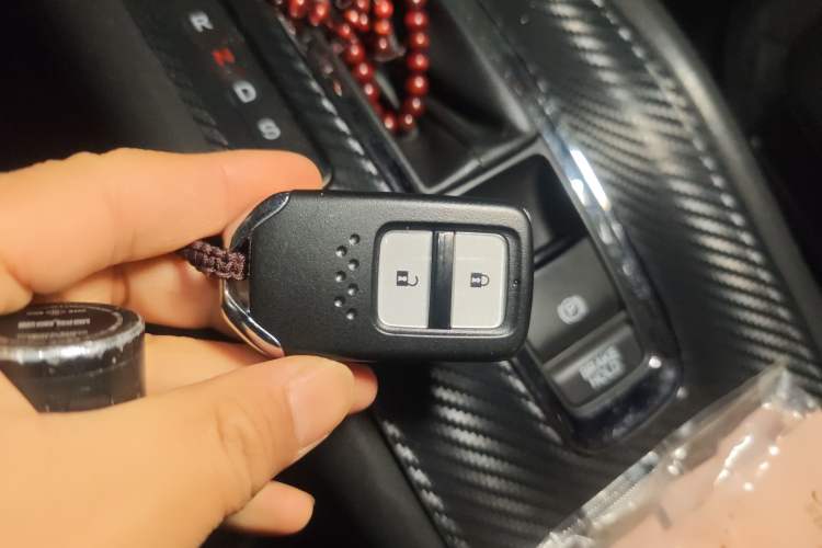 Used Honda Vezel 2019 1.5L CVT Luxury Model China VI Vehicle Key