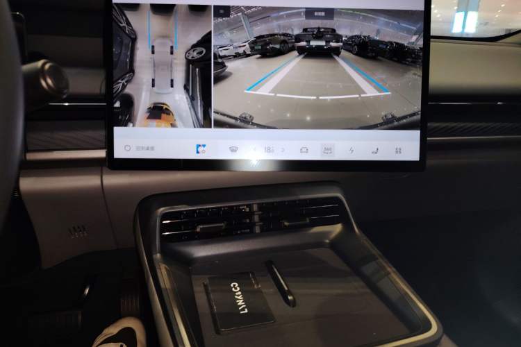 Used Lynk & Co 07 2024 EM-P 126 Long-Range Ultra