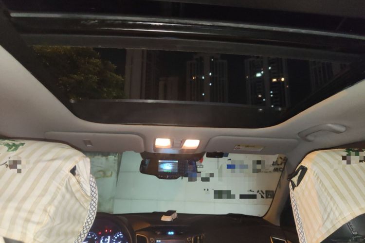 Used Hyundai ix25 2015 1.6L Automatic Two-Wheel-Drive Deluxe DLX Model
