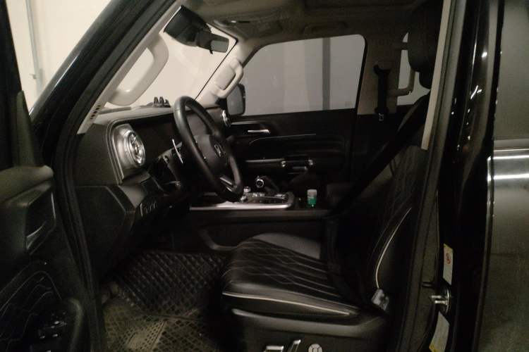 Used Tank 300 2024 2.0T Challenger Left Front Seat