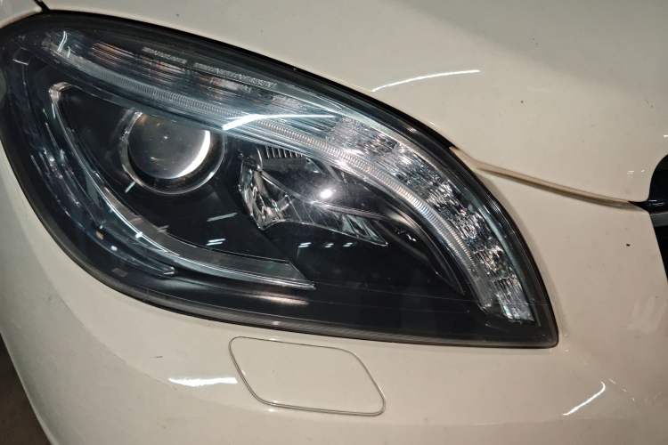 Used Mercedes-Benz M-Class 2012 ML 300