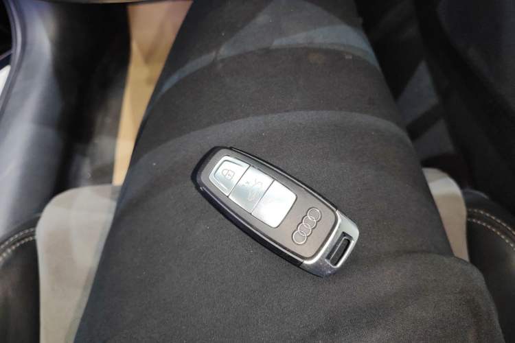 Used Audi A6L 2019 40 TFSI Luxury Dynamic Model
