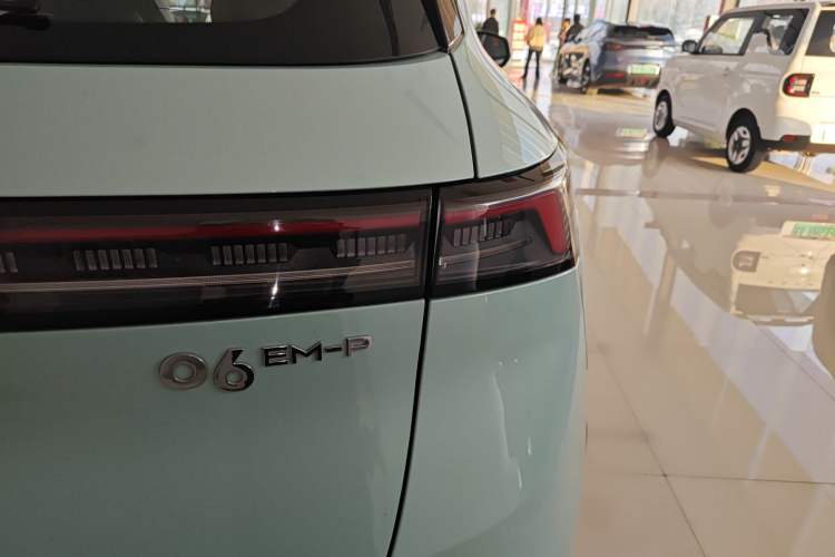 Used Lynk & Co 06 EM-P 2023 EM-P 126 Long-Range Halo