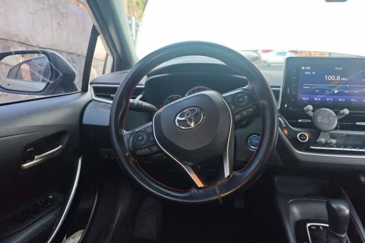 Used Toyota Levin 2019 Dual-Engine 1.8H E-CVT Luxury Edition China V Standard Steering Wheel