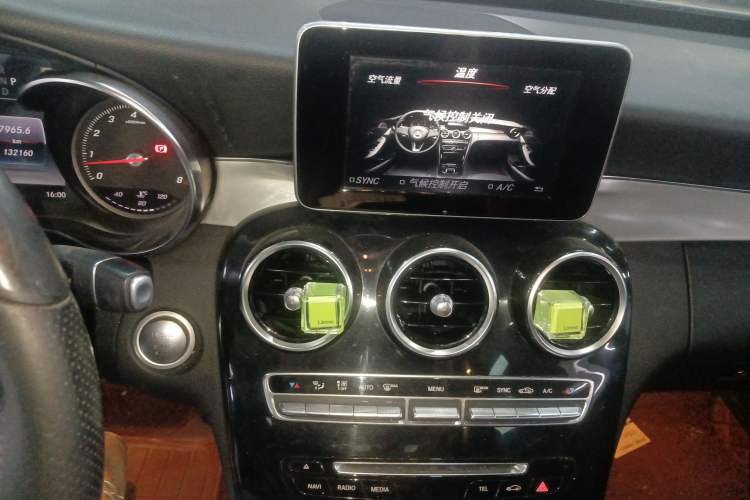 Used Mercedes-Benz C-Class 2017 Restyled C 200 Sport Edition Audio And AC Panel