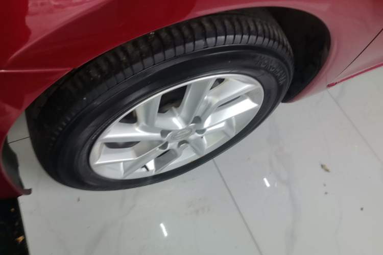 Used Nissan Tiida 2021 1.6L CVT Smart Drive Edition Left Front Wheel Hub