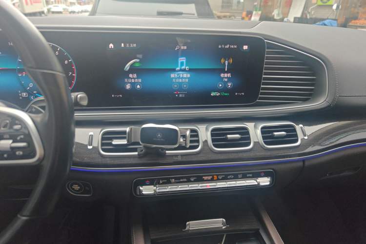 Used Mercedes-Benz GLE 2020 Restyled GLE 350 4MATIC Fashion Edition Special Version Audio And AC Panel
