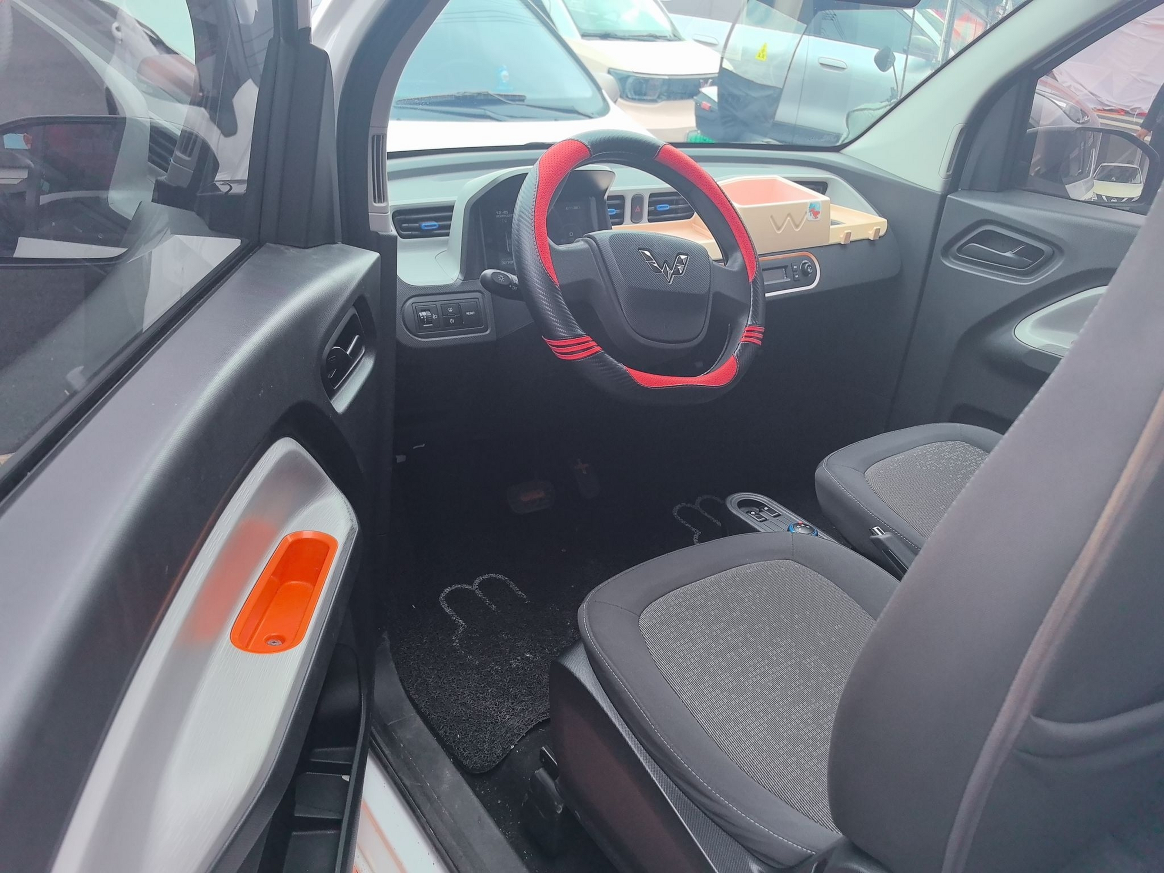 Interior delantero
