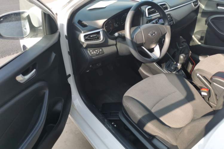 Used Hyundai Verna (older generation) 2020 1.4L Manual GL Refreshed Edition