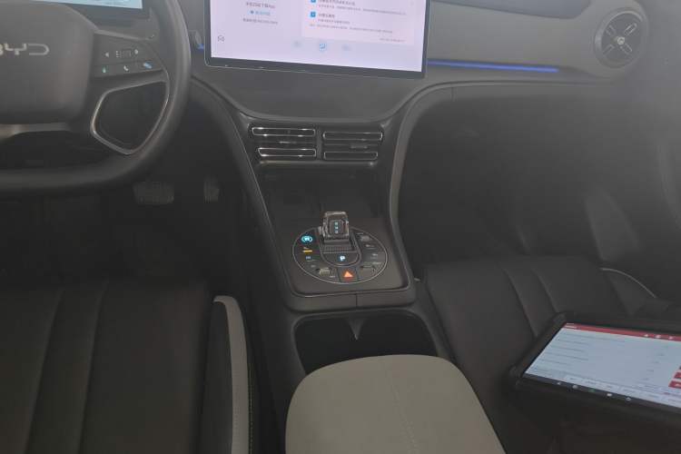 Used BYD Sealion 05 DM-i 2025 DM-i 115KM Flagship Model
