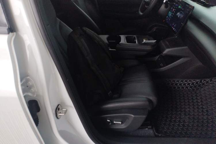 Used HEDMOS 06 2025 Model 520km
