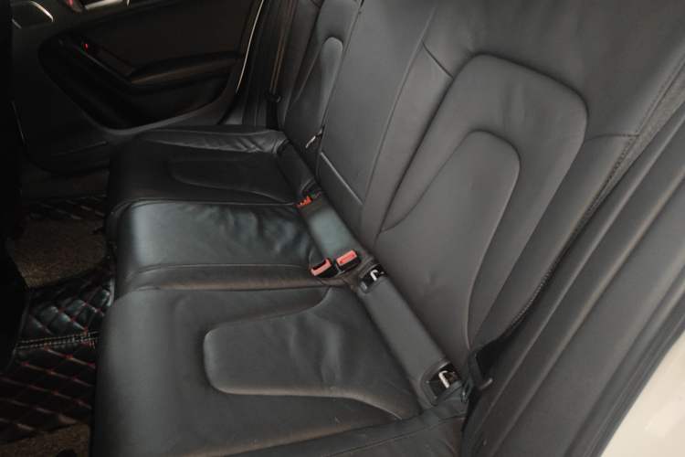 Used Audi A4L 2013 35 TFSI Automatic Comfort Model Left Rear Seat