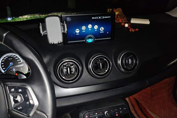 Used Wey VV7 2017 VV7c 2.0T Flagship Model Audio And AC Panel