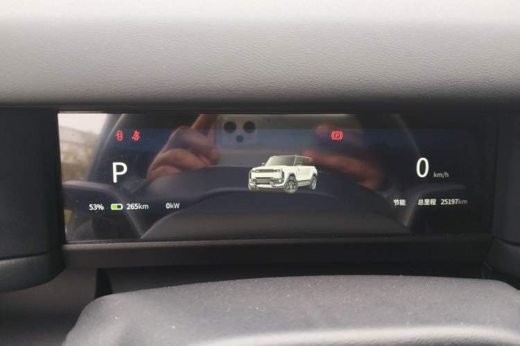 Used iCAR 03T 2024 501km Four-wheel Drive Long-Range Version
