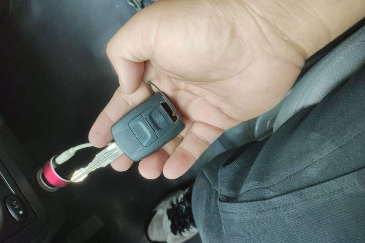 Used Wuling Rongguang EV 2020 Window-Sealed Basic Version 5 Seats 300 KM
