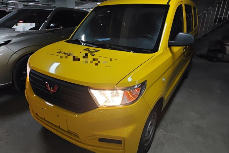 Used Wuling Hongguang V 2022 1.5L Jingqu Version Hydraulic Power Steering LAR