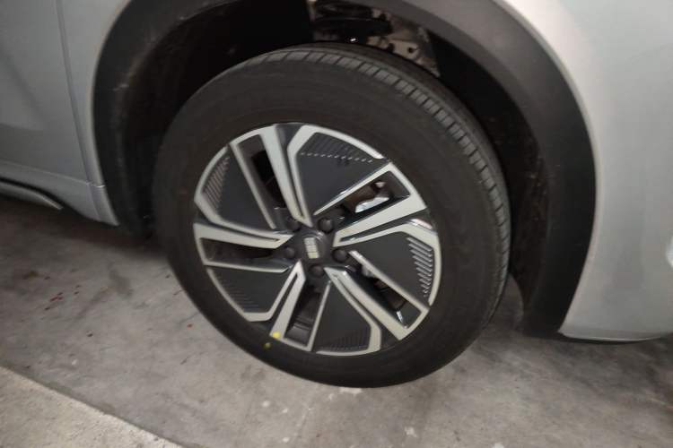 Used Geely Galaxy Galaxy Xingjian 7 EM-i 2025 55 km Launch Edition