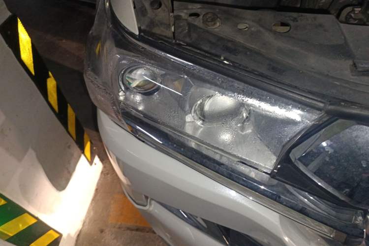 Used Toyota Land Cruiser 2018 4.0 GX-R Eight Cylinders No Winch Outboard Mount Middle East
