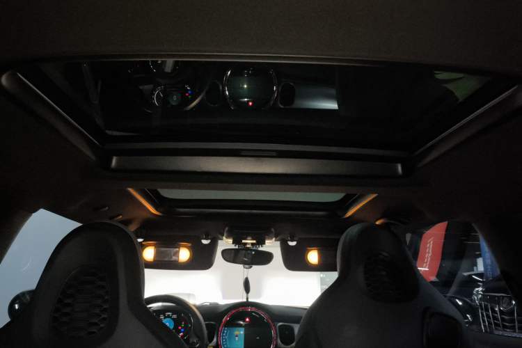 Used MINI JCW 2022 Refresh 2.0T JOHN COOPER WORKS ALL-IN