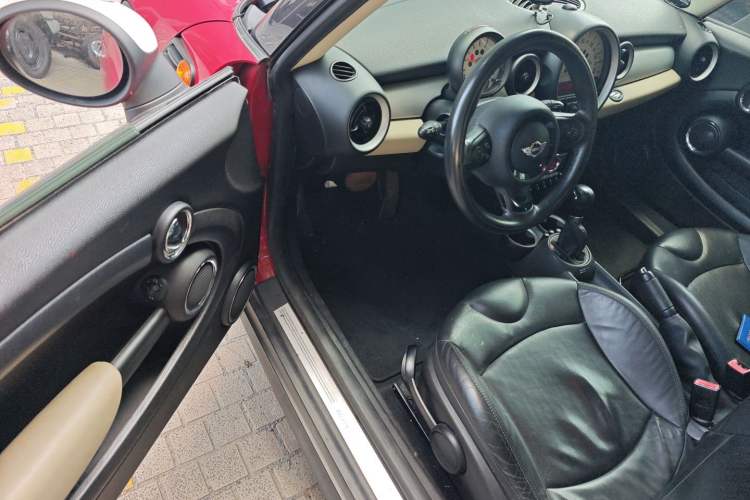 Used MINI 2011 1.6L COOPER Excitement
