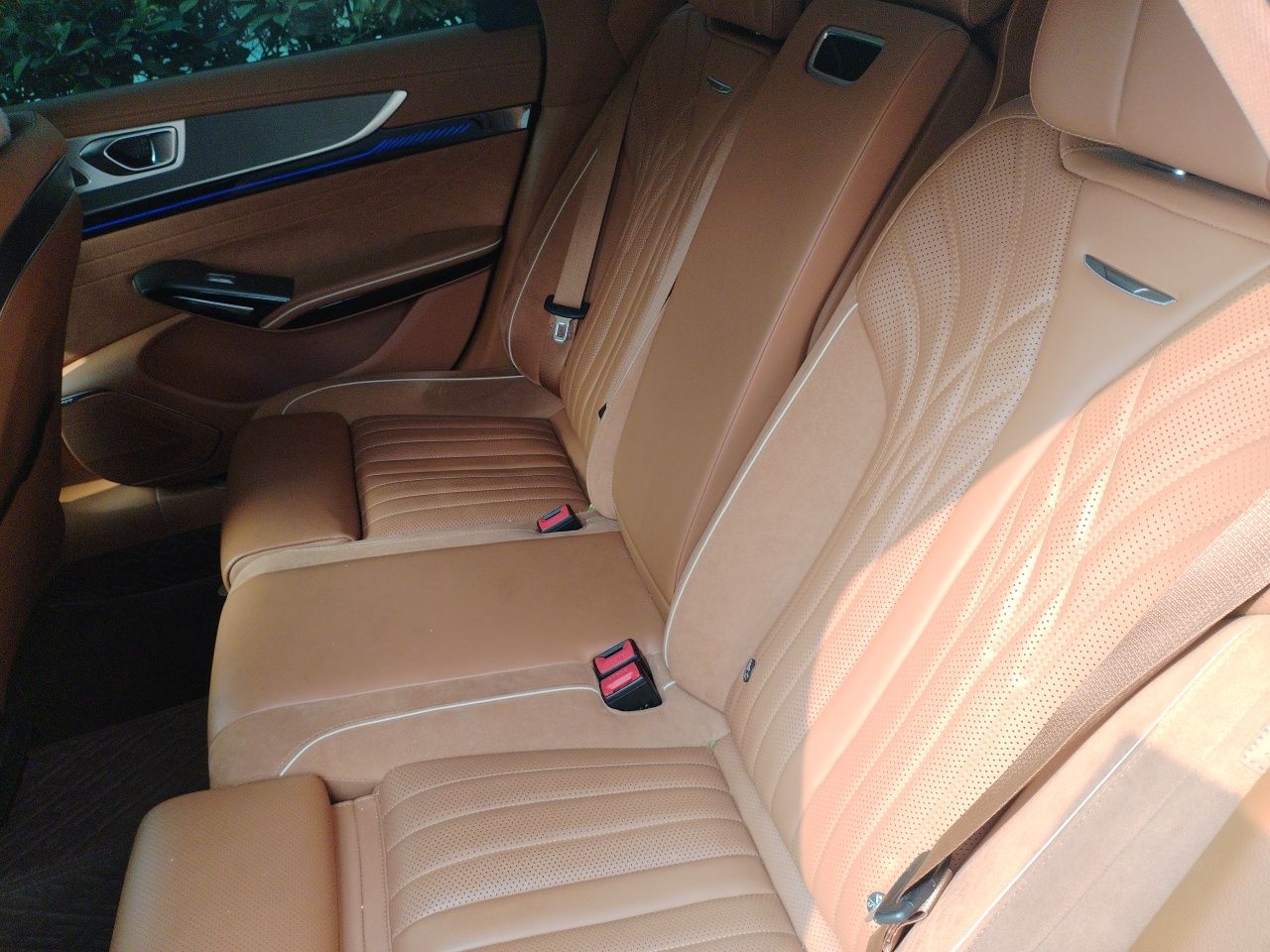 Hongqi H9 2024 2.0T Qichang Private Enjoyment Luxury Edition — снимка 17