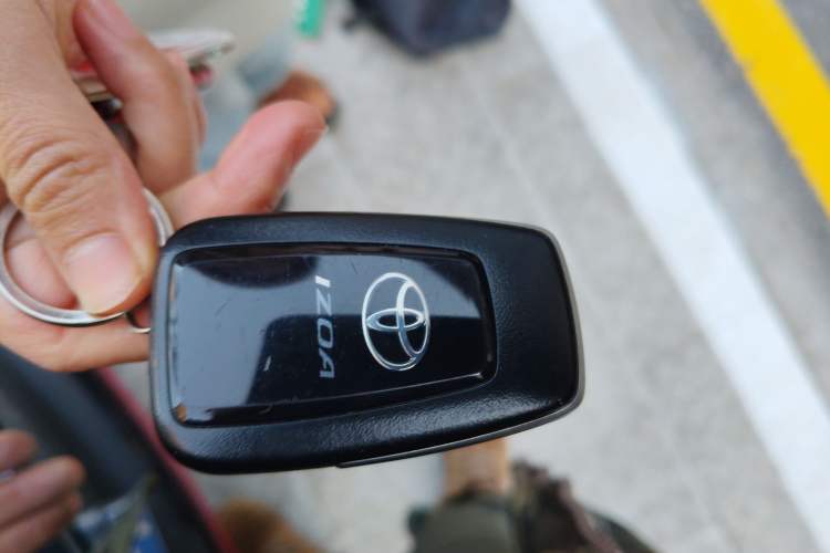 Used Toyota IZOA 2018 2.0L Yichi Edition China V Standard
