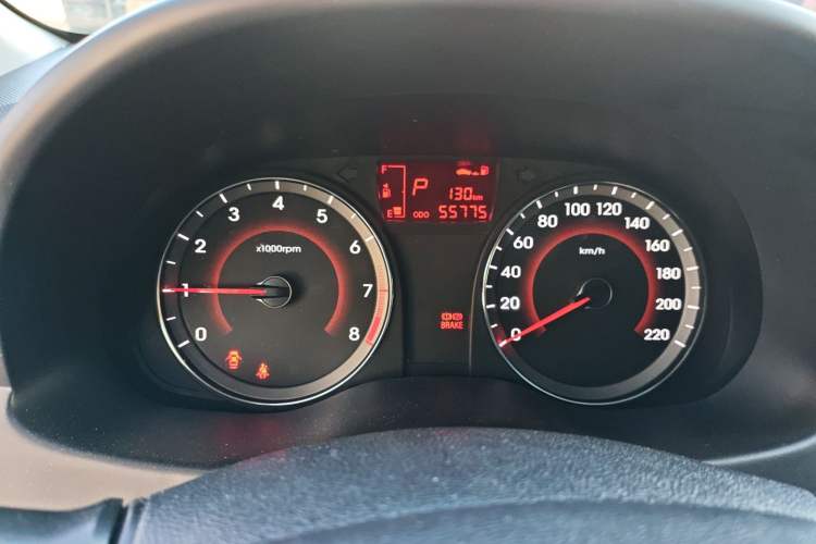 Used Hyundai Verna Ray 2014 1.4L Automatic GLX