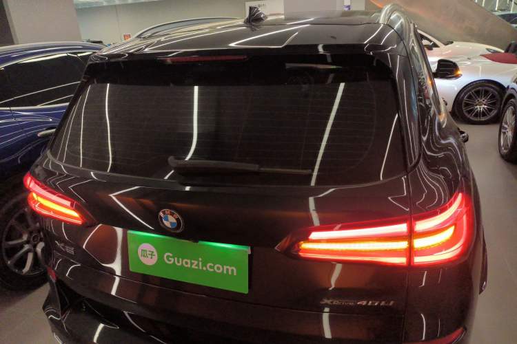 Used BMW X5 2022 Restyled xDrive 40Li Luxury Edition M Sport Package Rear