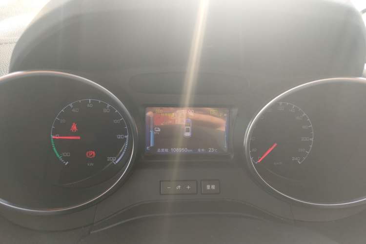 Used BYD Yuan New Energy 2019 EV360 Smart Connect Leading Model