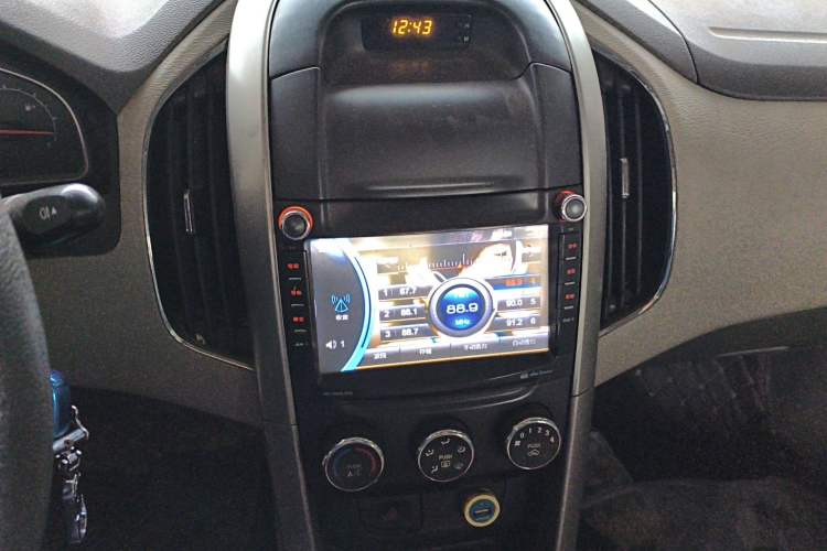 Used Baojun 630 2013 1.5L manual Entry-level trim
