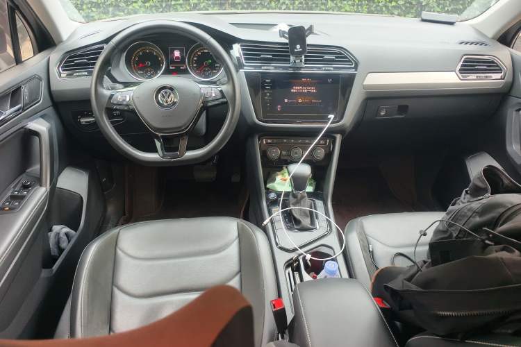 Used Volkswagen Tiguan L 2019 Updated Version 330TSI Automatic Two-Wheel Drive Panoramic Comfort Edition China VI Standard