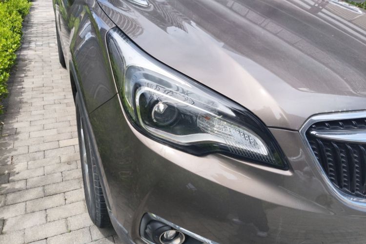 Used Buick Envision 2018 20T Two-Wheel-Drive Elite Model
