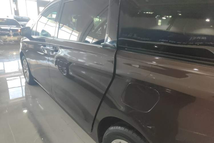 Used Buick GL8 2017 ES 28T Premium Version China V Standard
