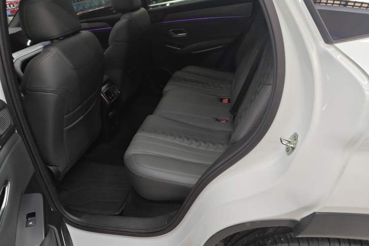 Used BYD Song L DM-i 2025 Intelligent Driving Version 160 km Beyond-Range Type