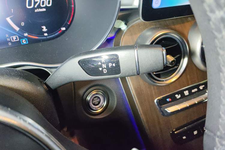 Used Mercedes-Benz GLC 2020 Facelifted GLC 300 L 4MATIC Luxury Edition
