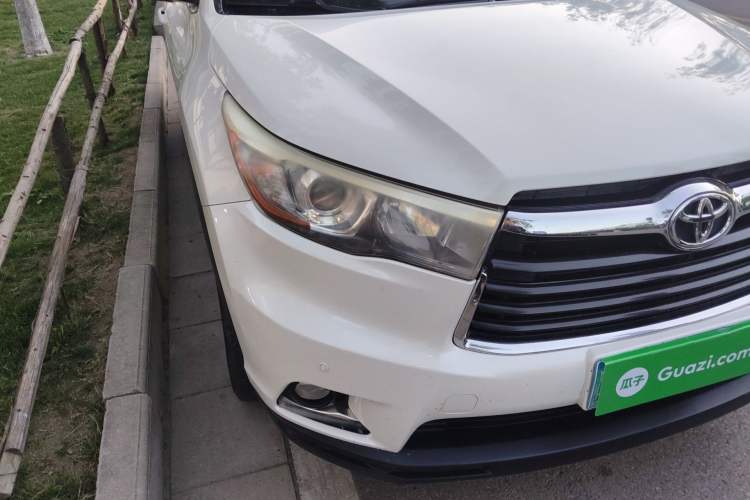 Used Toyota Highlander 2015 2.0T Four-Wheel Drive Luxury Edition 7-Seater
