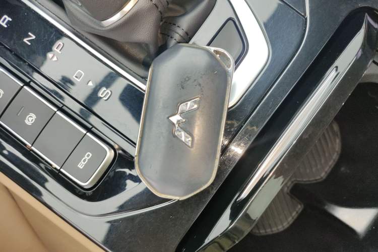 Used Wuling Victory 2023 2.0L DHT Deluxe Edition