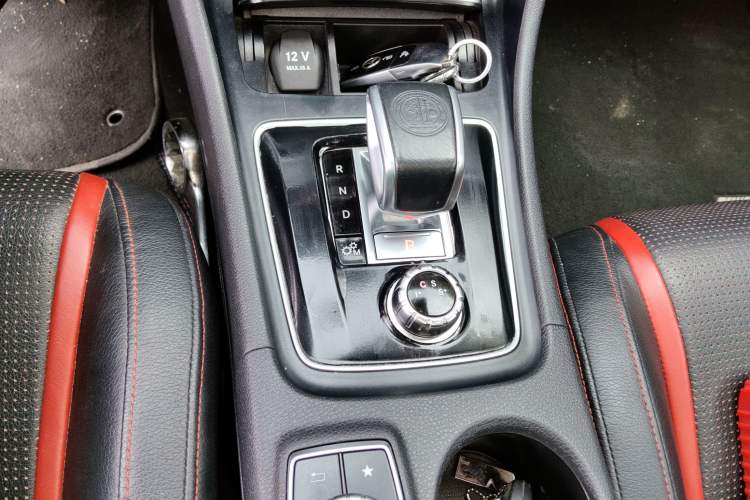 Used Mercedes-Benz GLA AMG 2017 Facelifted AMG GLA 45 4MATIC Gear Lever